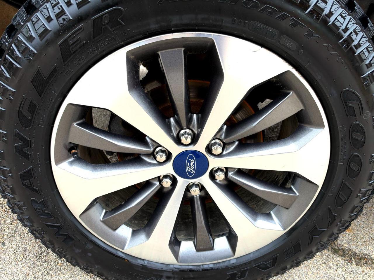 Ford F-150 4WD SuperCab 145" STX 2019