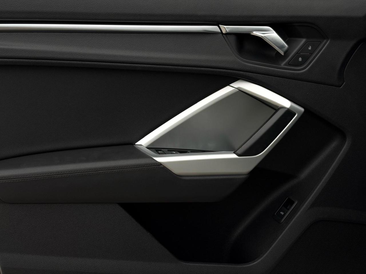 Audi Q3 Premium 45 TFSI quattro 2020