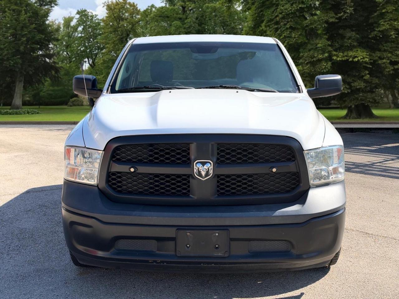 RAM 1500 Tradesman 4x2 Reg Cab 6'4" Box 2018