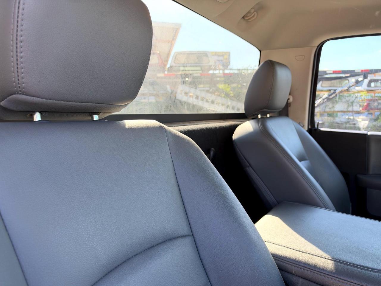 RAM 1500 Tradesman 4x2 Reg Cab 6'4" Box 2018