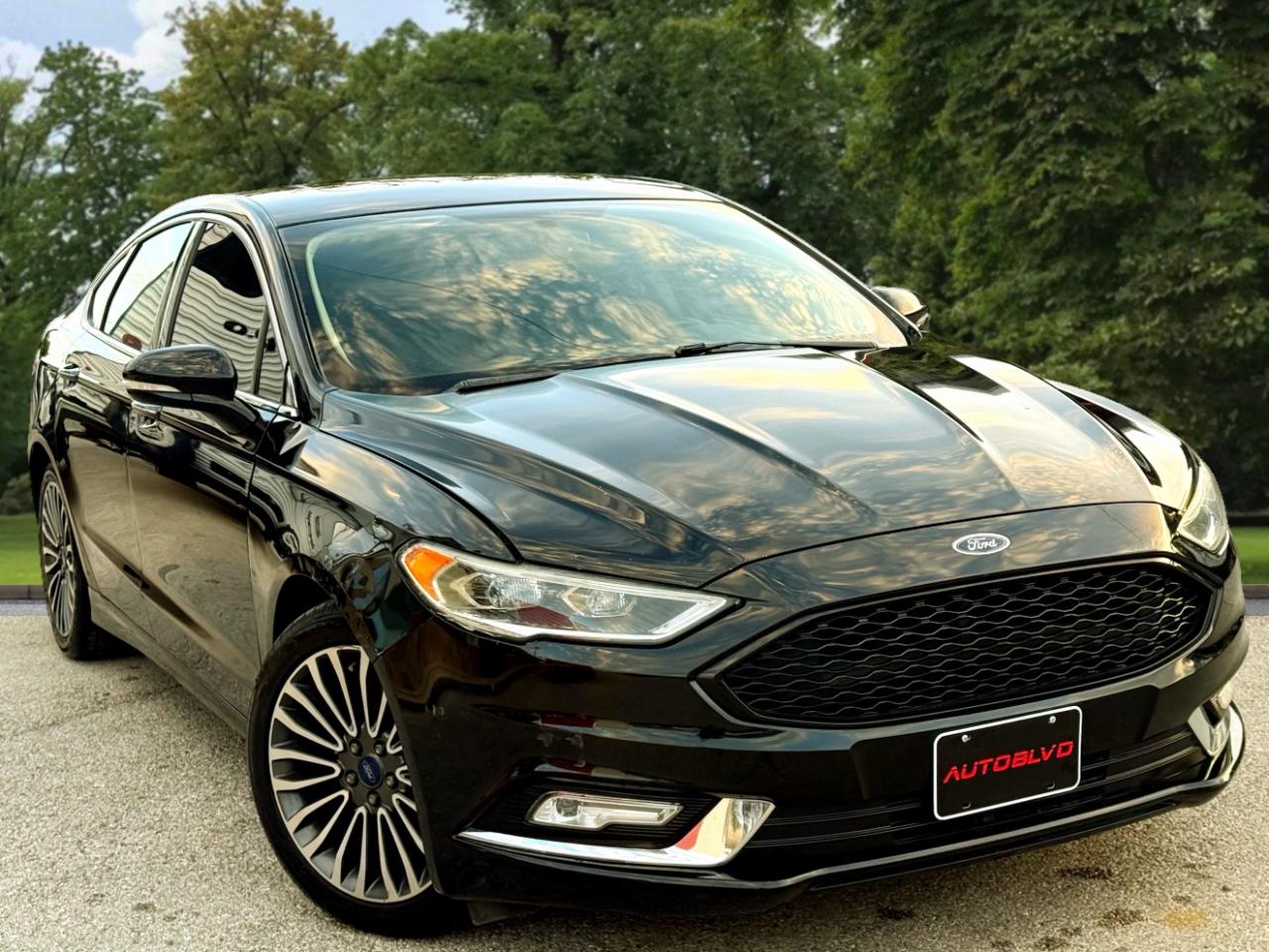 Ford Fusion Titanium FWD 2017