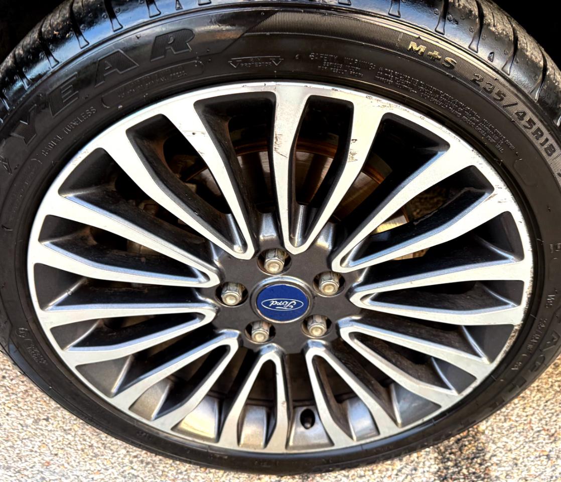Ford Fusion Titanium FWD 2017