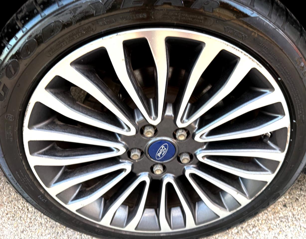 Ford Fusion Titanium FWD 2017