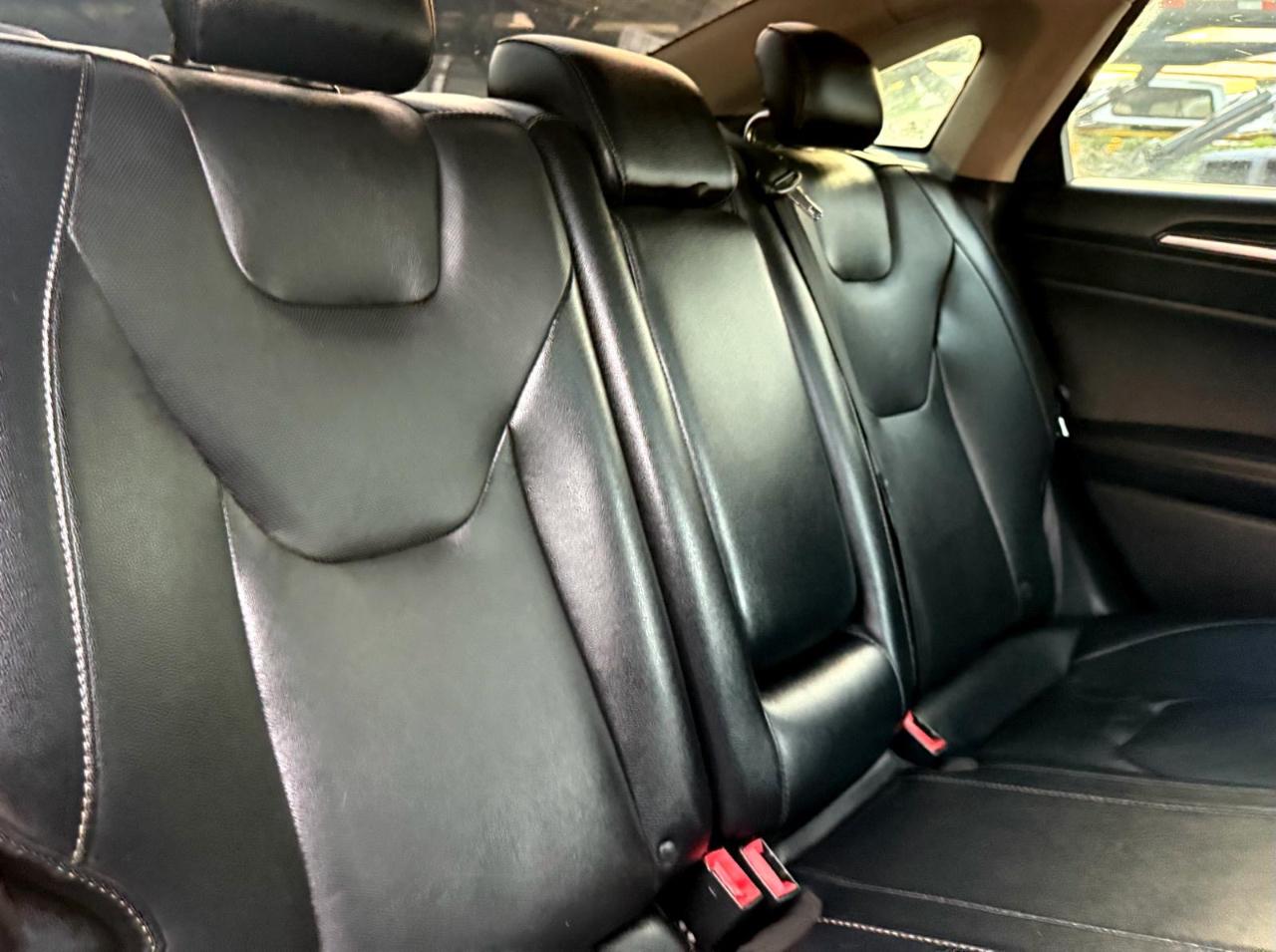 Ford Fusion Titanium FWD 2017