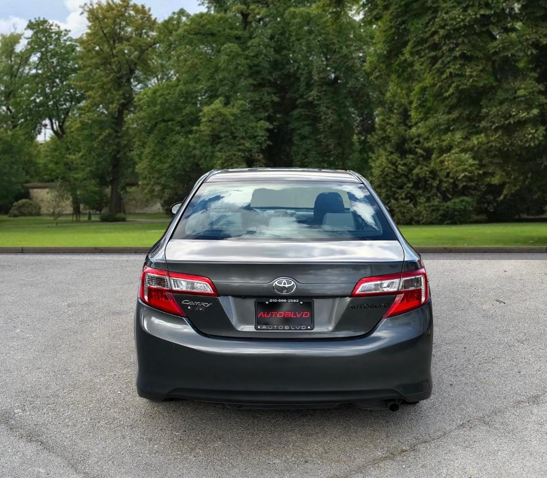 Toyota Camry 2014.5 4dr Sdn I4 Auto SE Sport (Natl) 2014