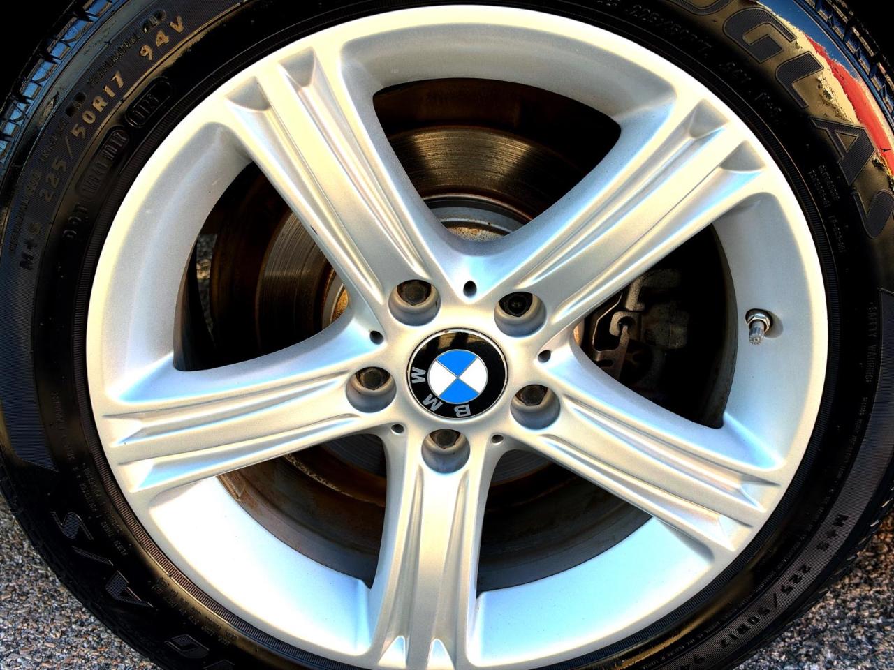 BMW 3 Series 4dr Sdn 328i xDrive AWD SULEV 2015