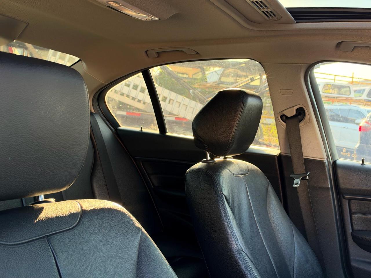 BMW 3 Series 4dr Sdn 328i xDrive AWD SULEV 2015