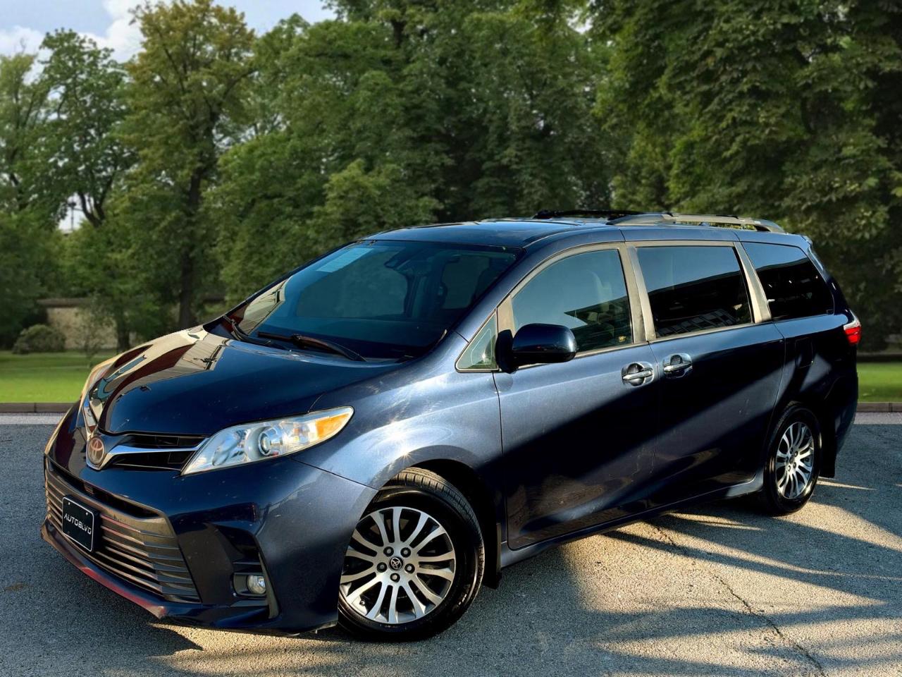 Toyota Sienna XLE Auto Access Seat FWD 7-Passenger (Natl) 2020