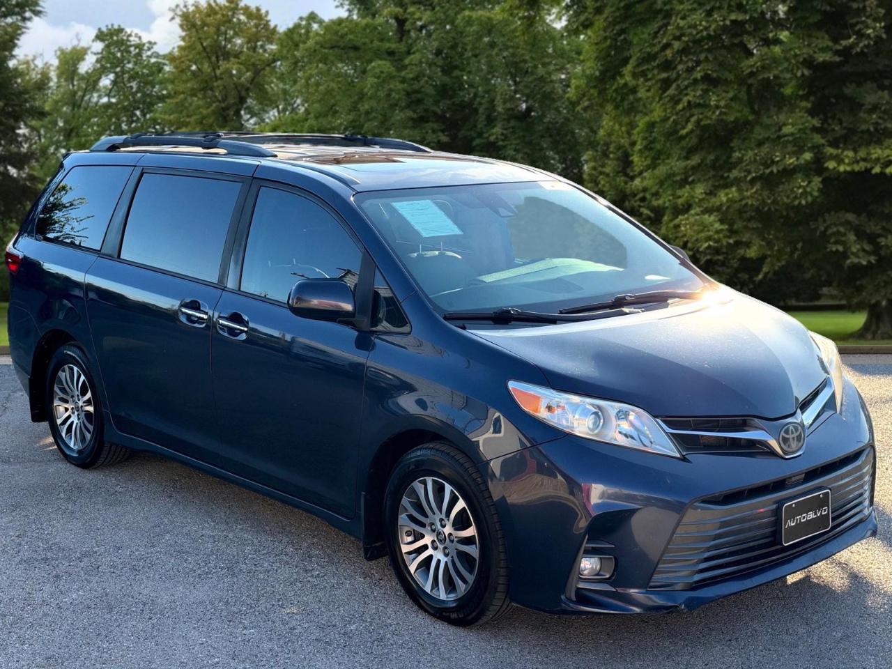 Toyota Sienna XLE Auto Access Seat FWD 7-Passenger (Natl) 2020