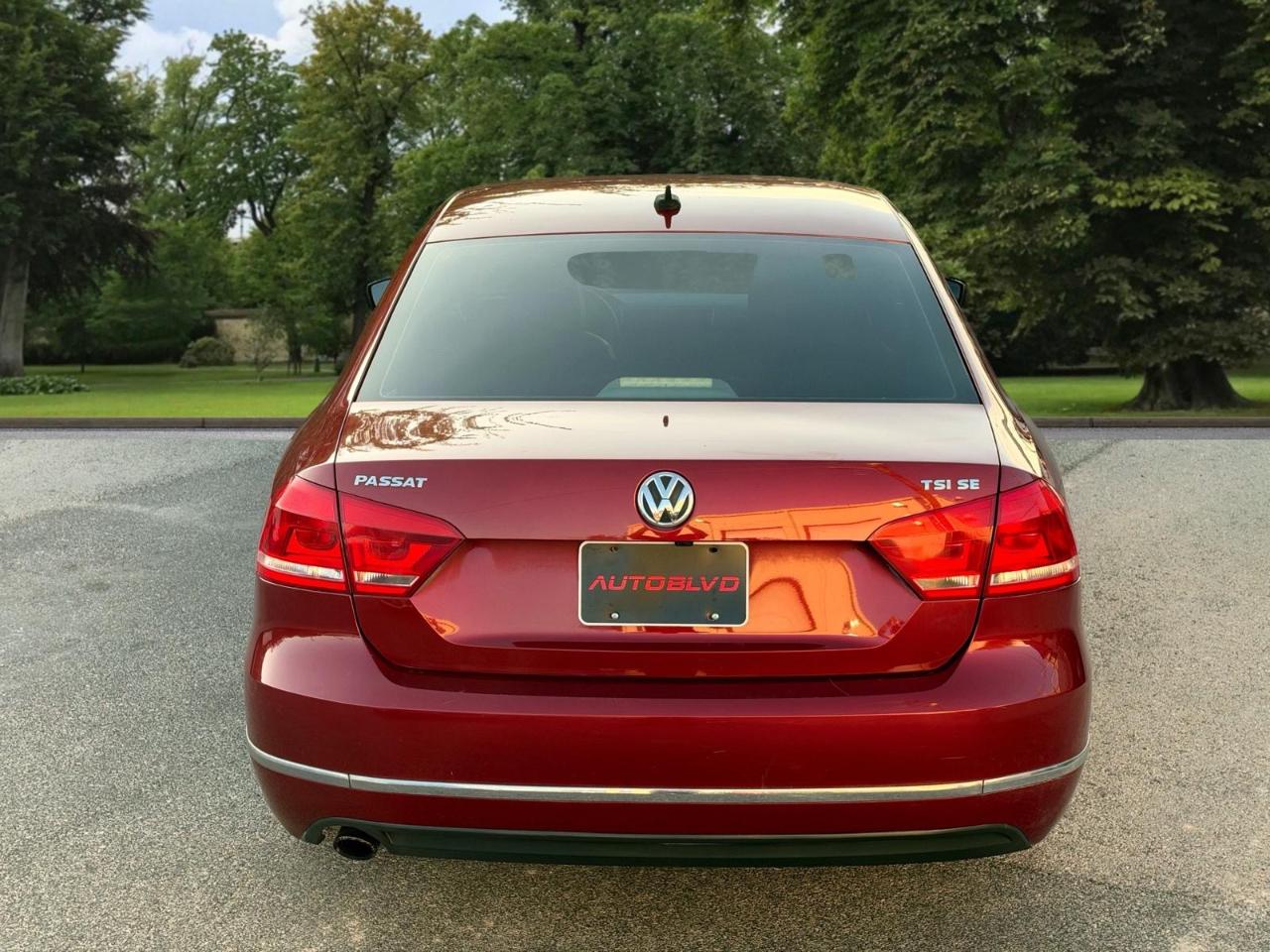 Volkswagen Passat 4dr Sdn 1.8T Auto Sport 2015