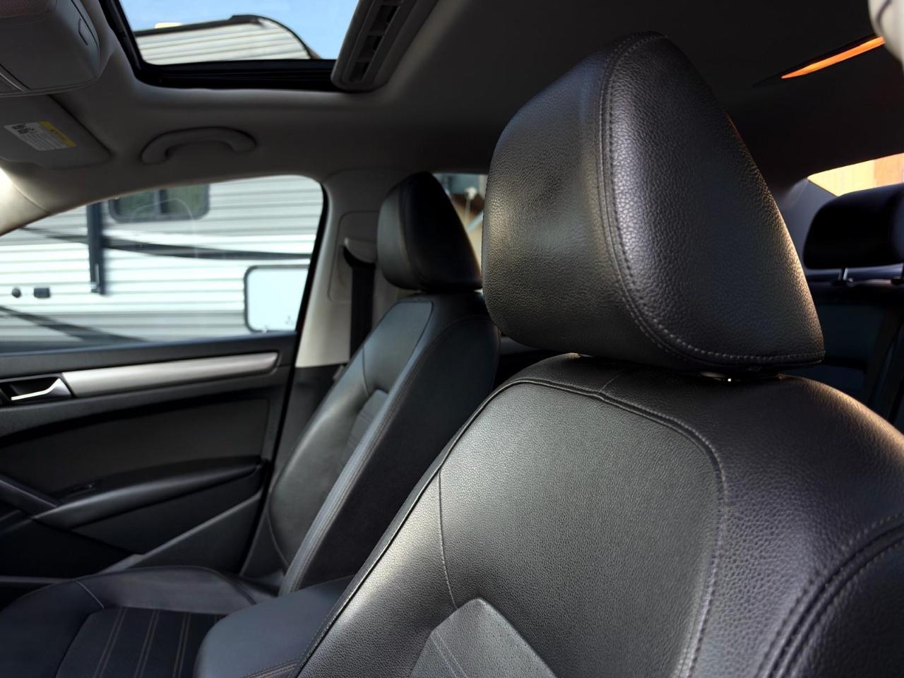 Volkswagen Passat 4dr Sdn 1.8T Auto Sport 2015