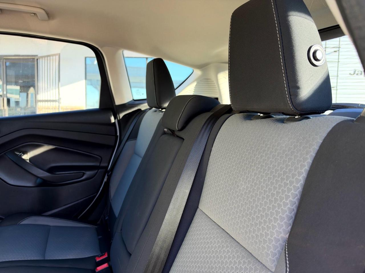 Ford C-Max Hybrid SE FWD 2018