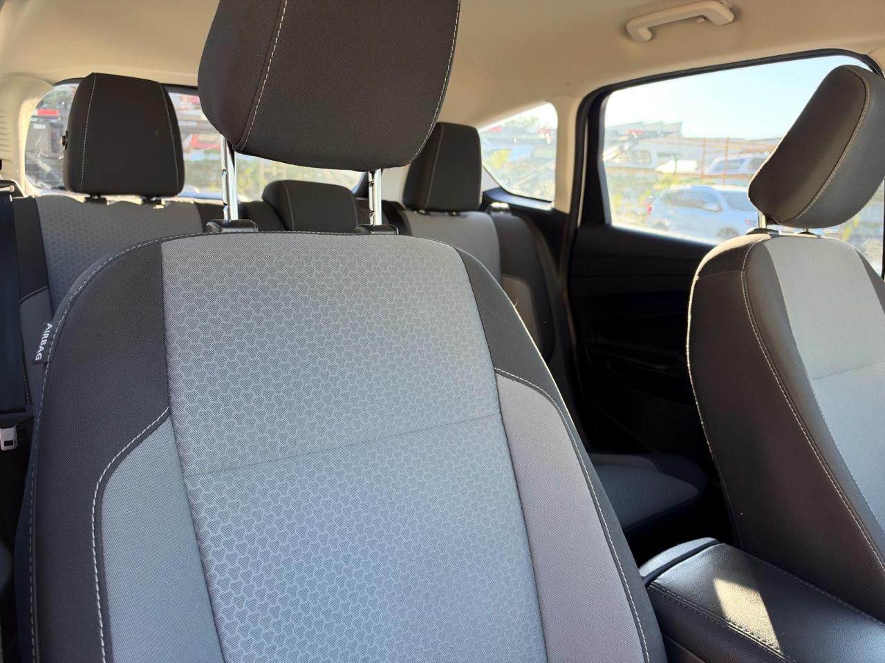 Ford C-Max Hybrid SE FWD 2018