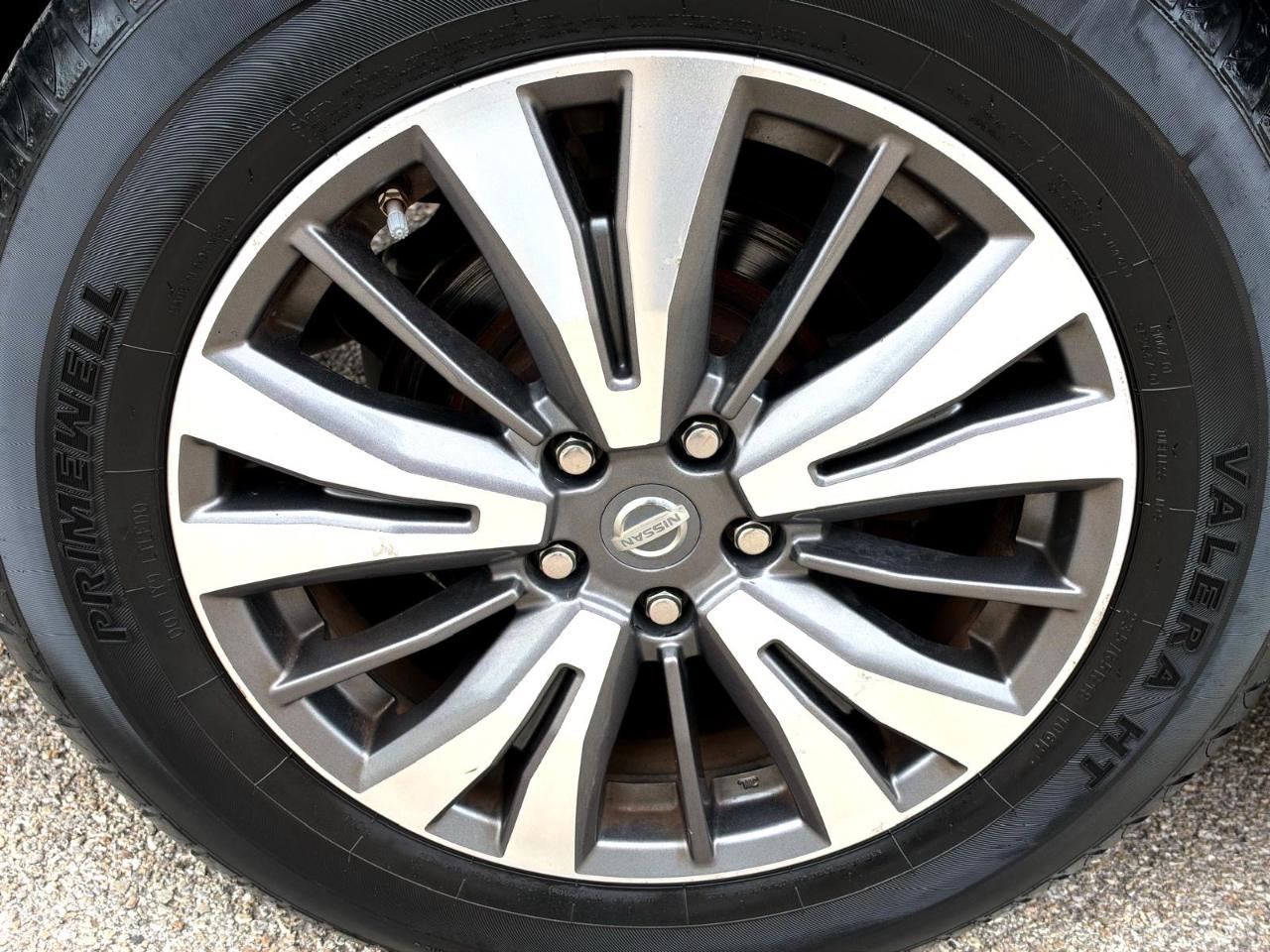 Nissan Pathfinder FWD SL 2018