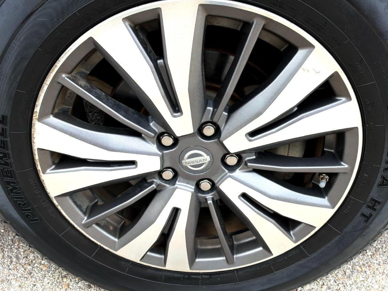 Nissan Pathfinder FWD SL 2018