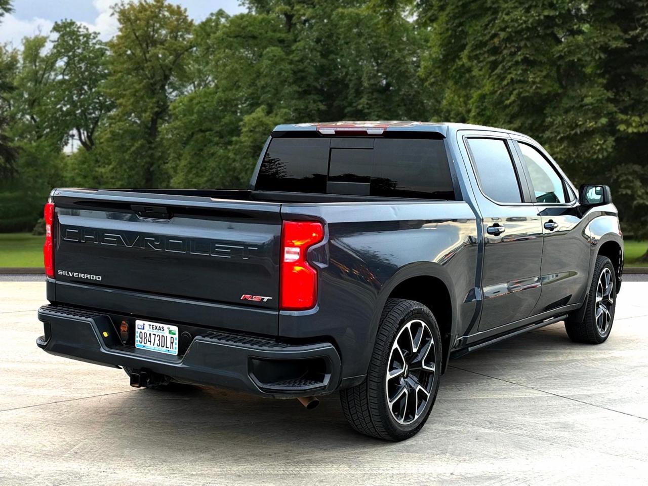 Chevrolet Silverado 1500 2WD Crew Cab 147" RST 2021