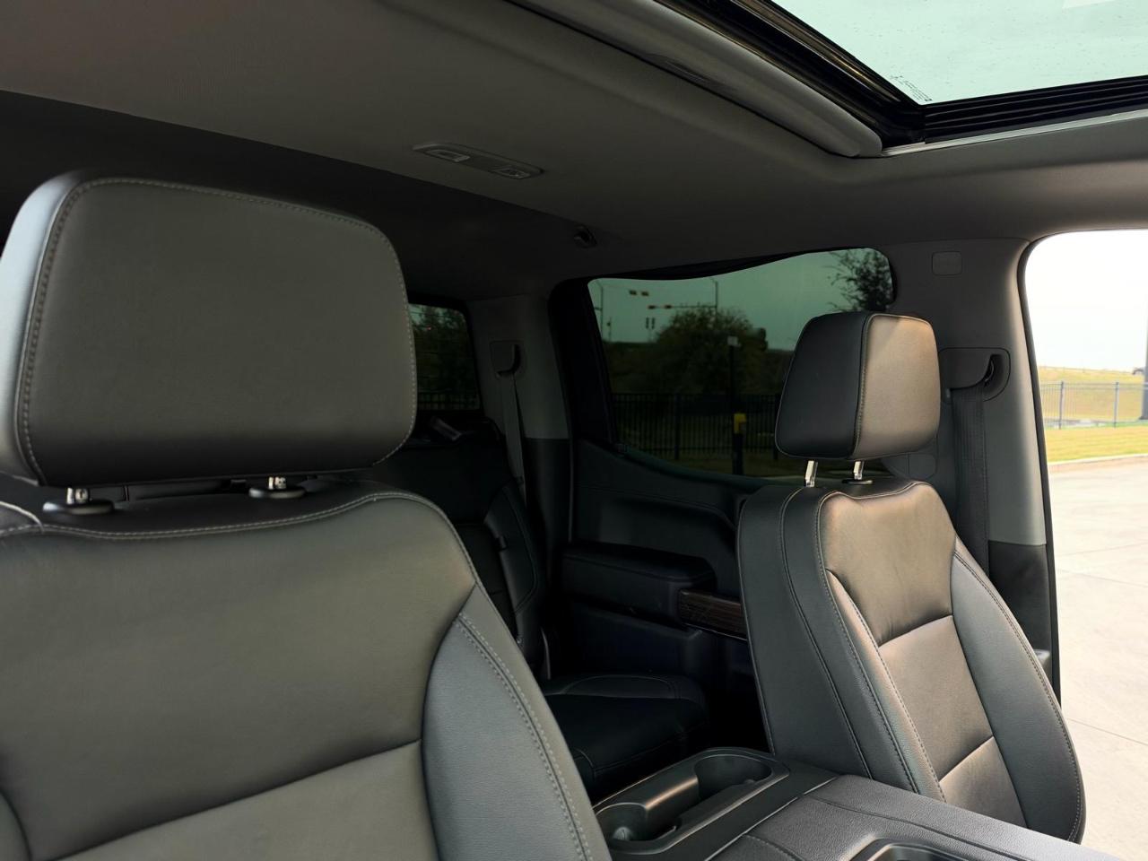 Chevrolet Silverado 1500 2WD Crew Cab 147" RST 2021