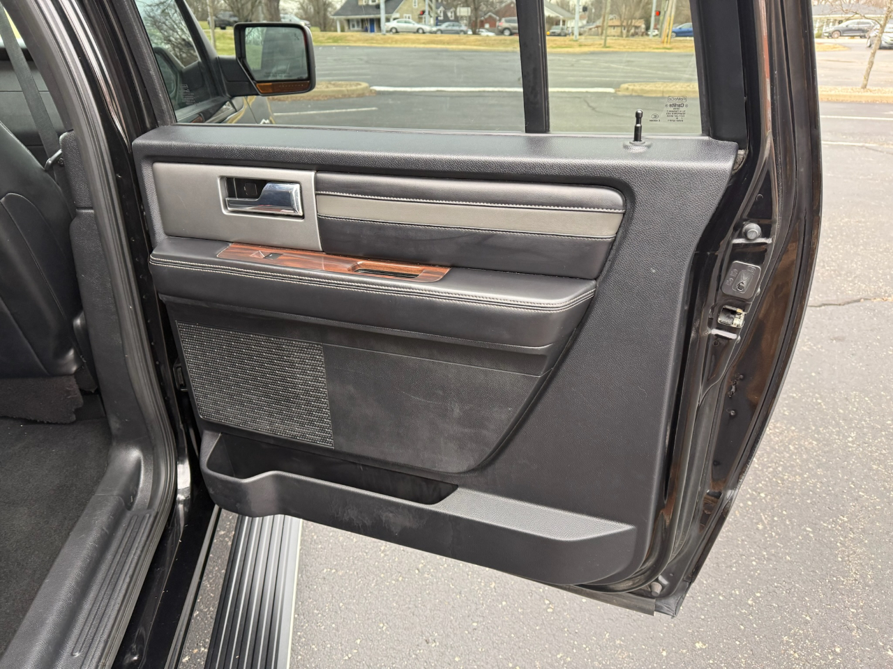 Ford Expedition EL Platinum 4WD 2017