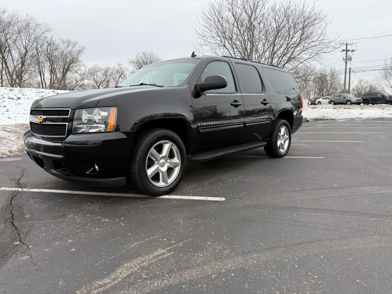 Chevrolet Suburban LT 1500 4WD 2011