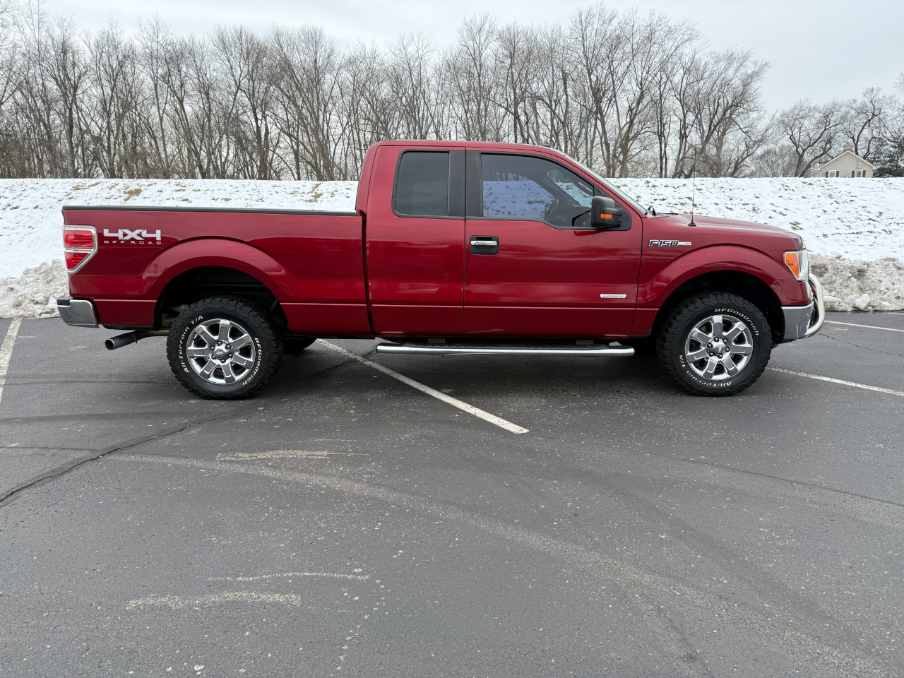 Ford F-150 XLT SuperCab 8-ft. Bed 4WD 2013