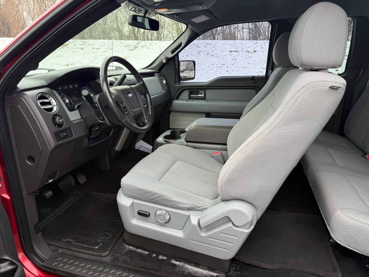 Ford F-150 XLT SuperCab 8-ft. Bed 4WD 2013