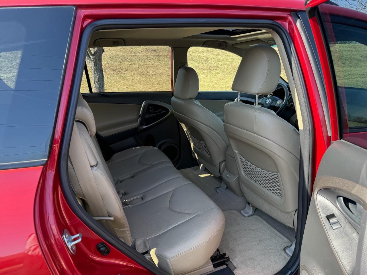 Toyota RAV4 Limited I4 4WD 2010