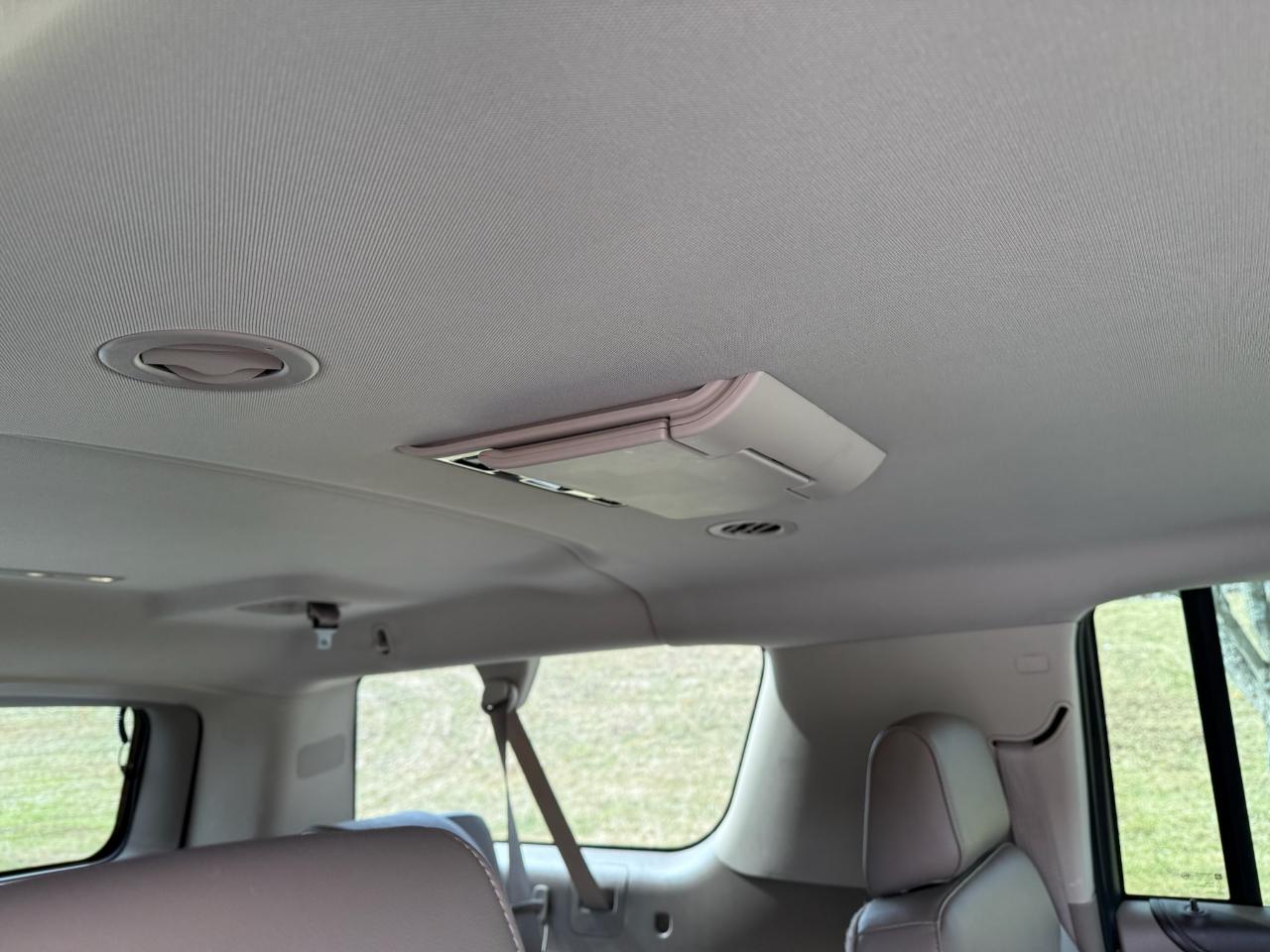 Chevrolet Suburban LTZ 1500 4WD 2015