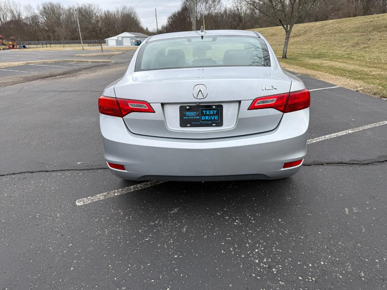 Acura ILX 4dr Sdn 2.0L Premium Pkg 2013
