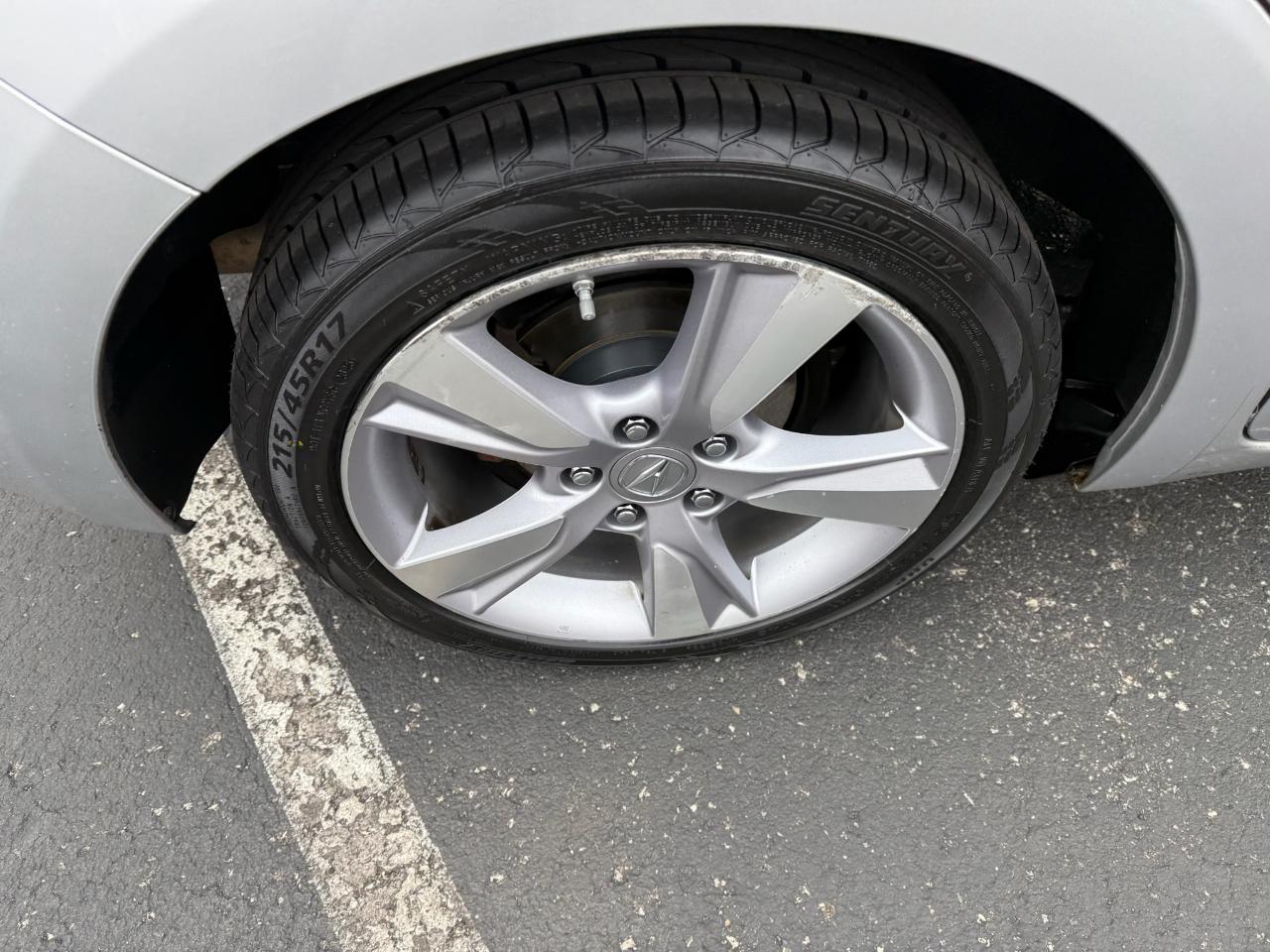 Acura ILX 4dr Sdn 2.0L Premium Pkg 2013