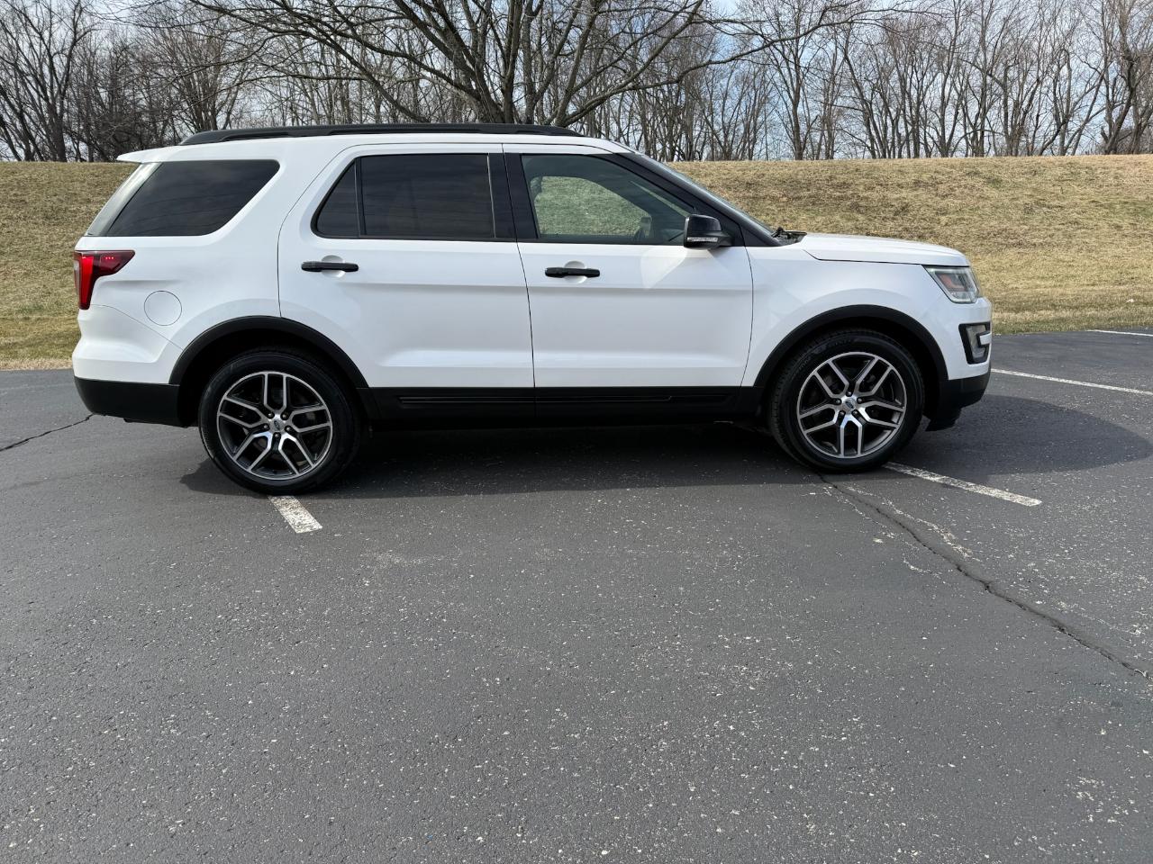 Ford Explorer Sport 4WD 2016