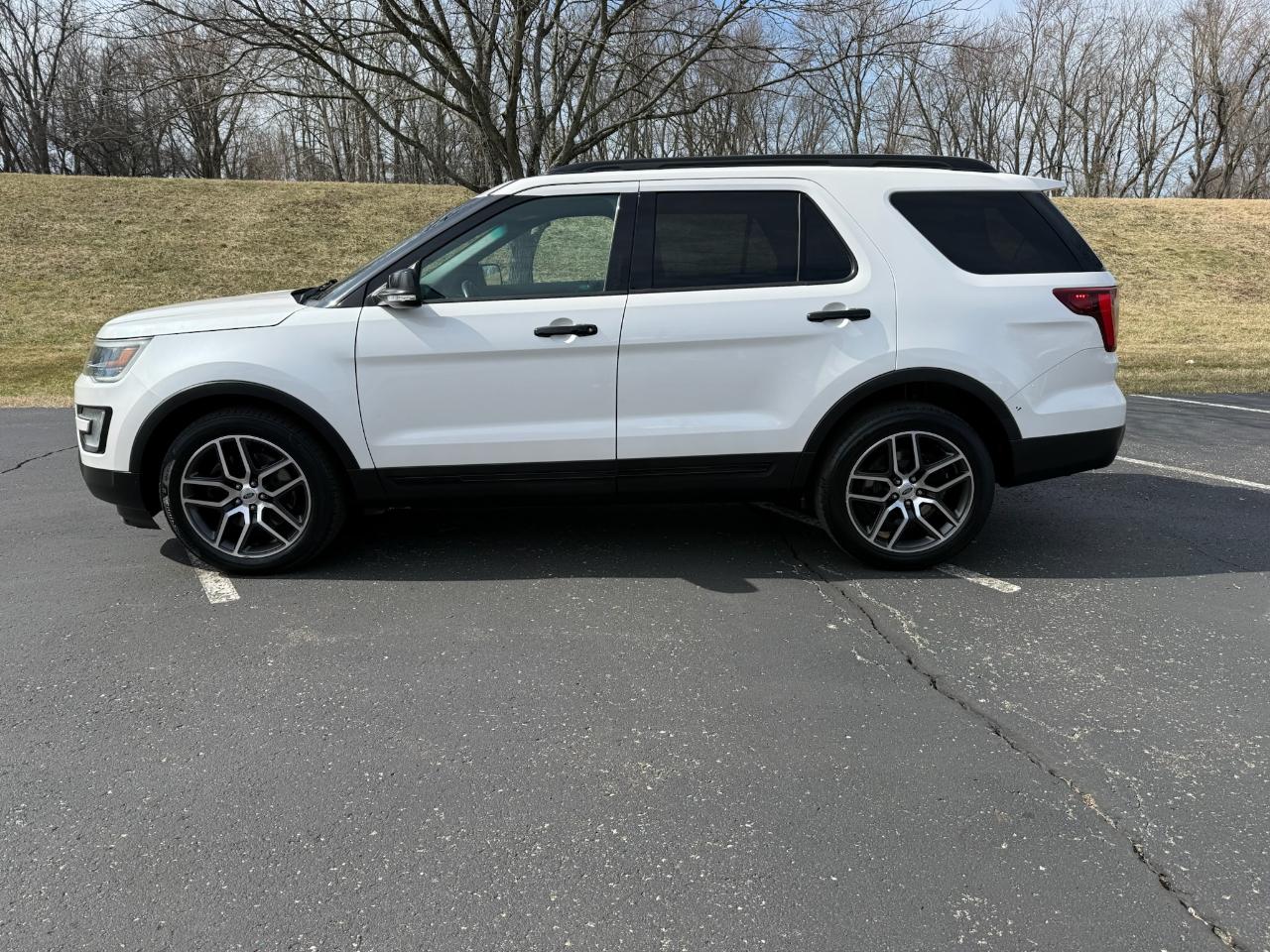 Ford Explorer Sport 4WD 2016