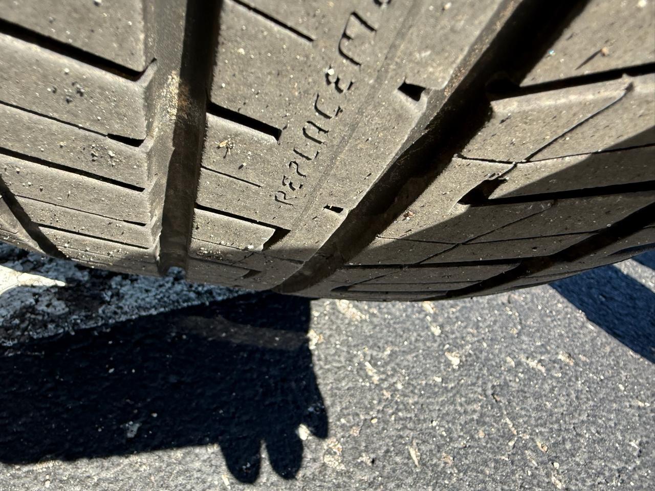 Cadillac Escalade Platinum 4WD 2015