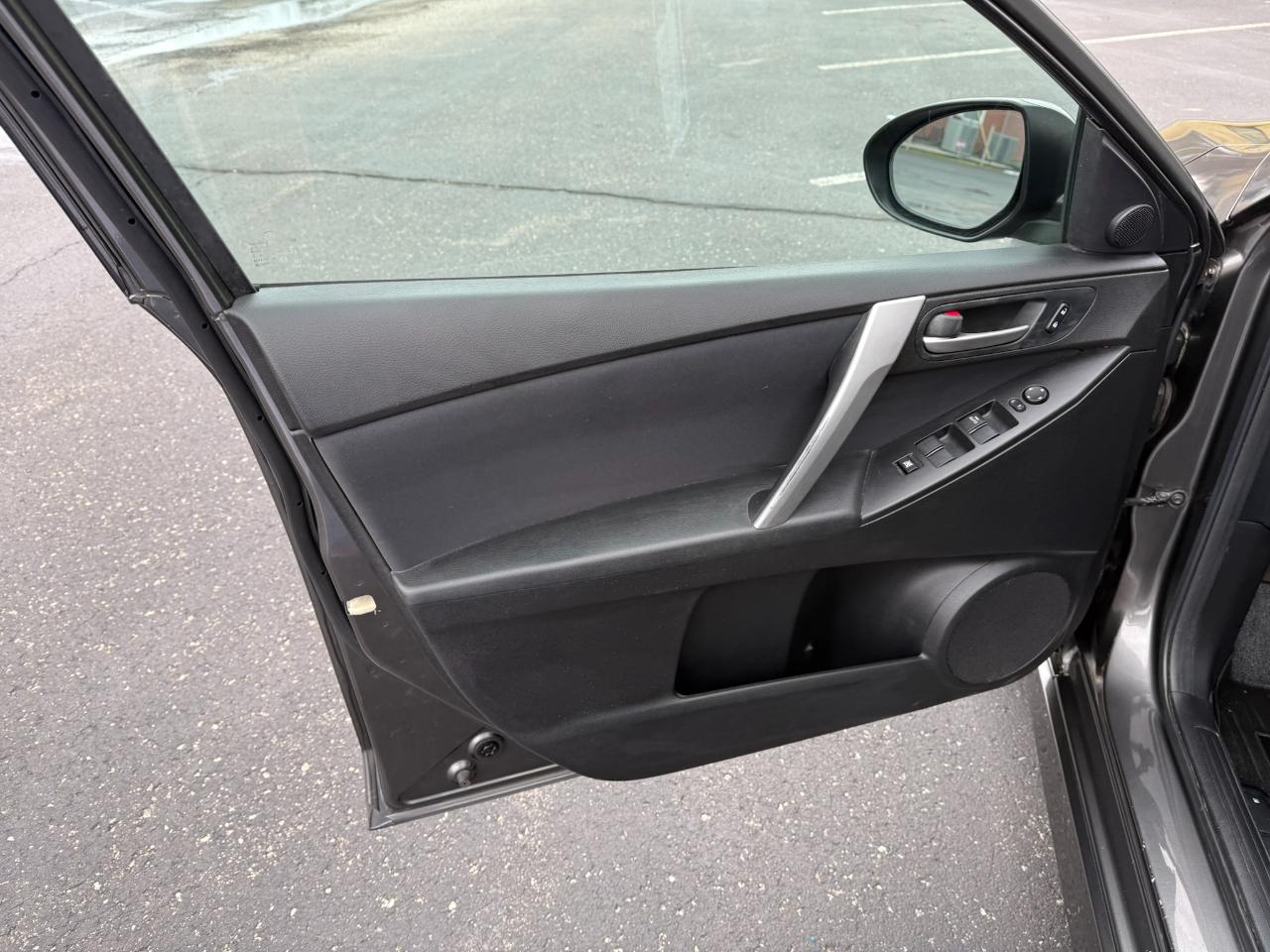 Mazda MAZDA3 s Sport 5-Door 2010