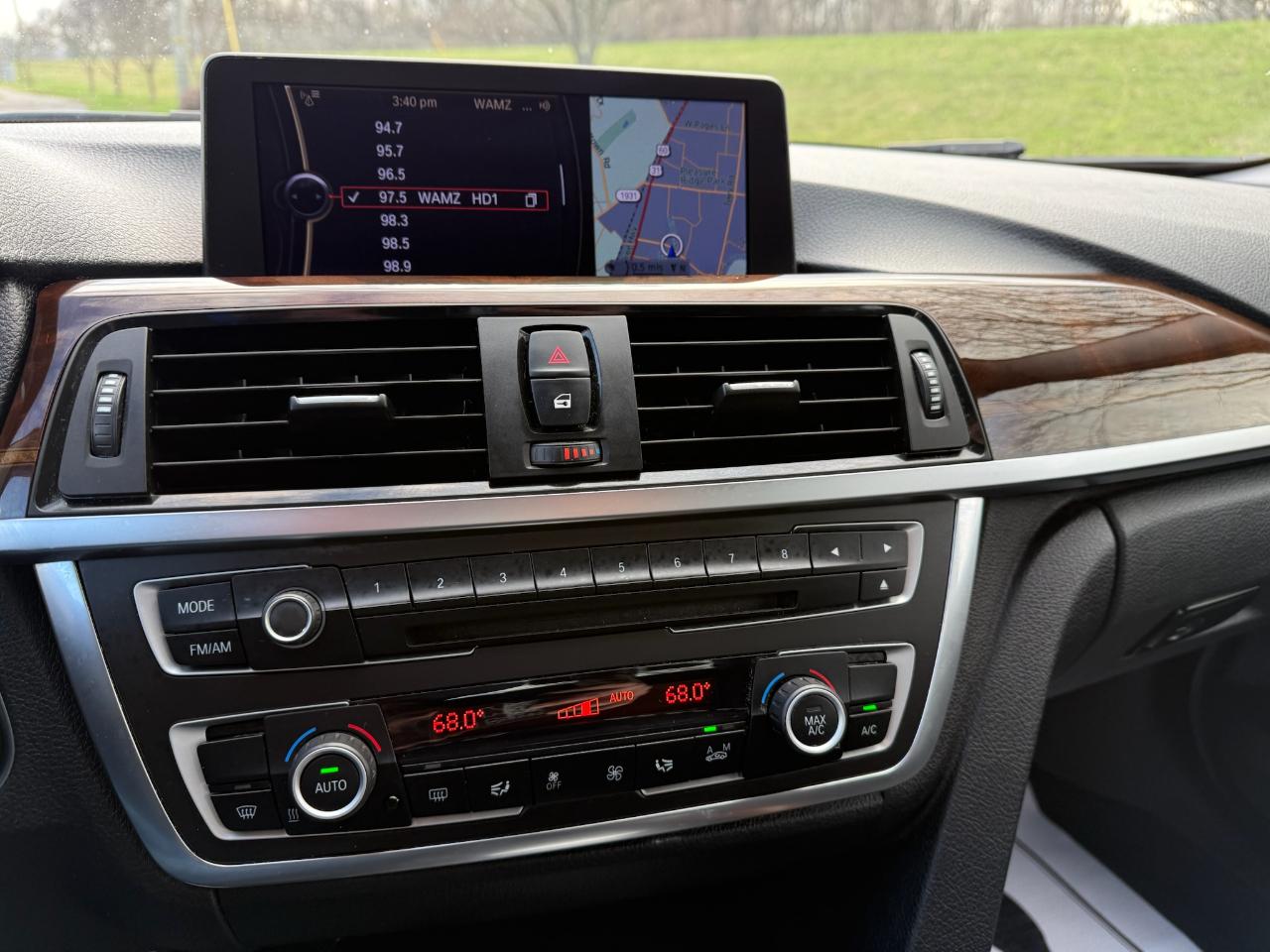 BMW 3-Series 328i xDrive Sedan 2013