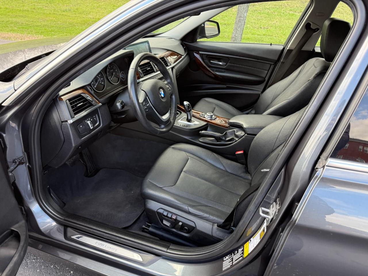 BMW 3-Series 328i xDrive Sedan 2013