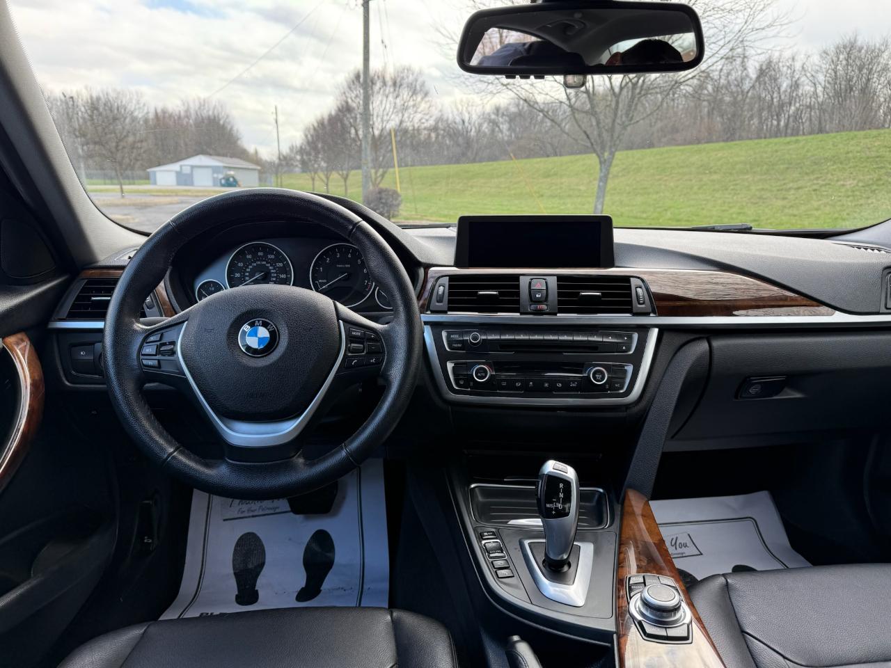 BMW 3-Series 328i xDrive Sedan 2013