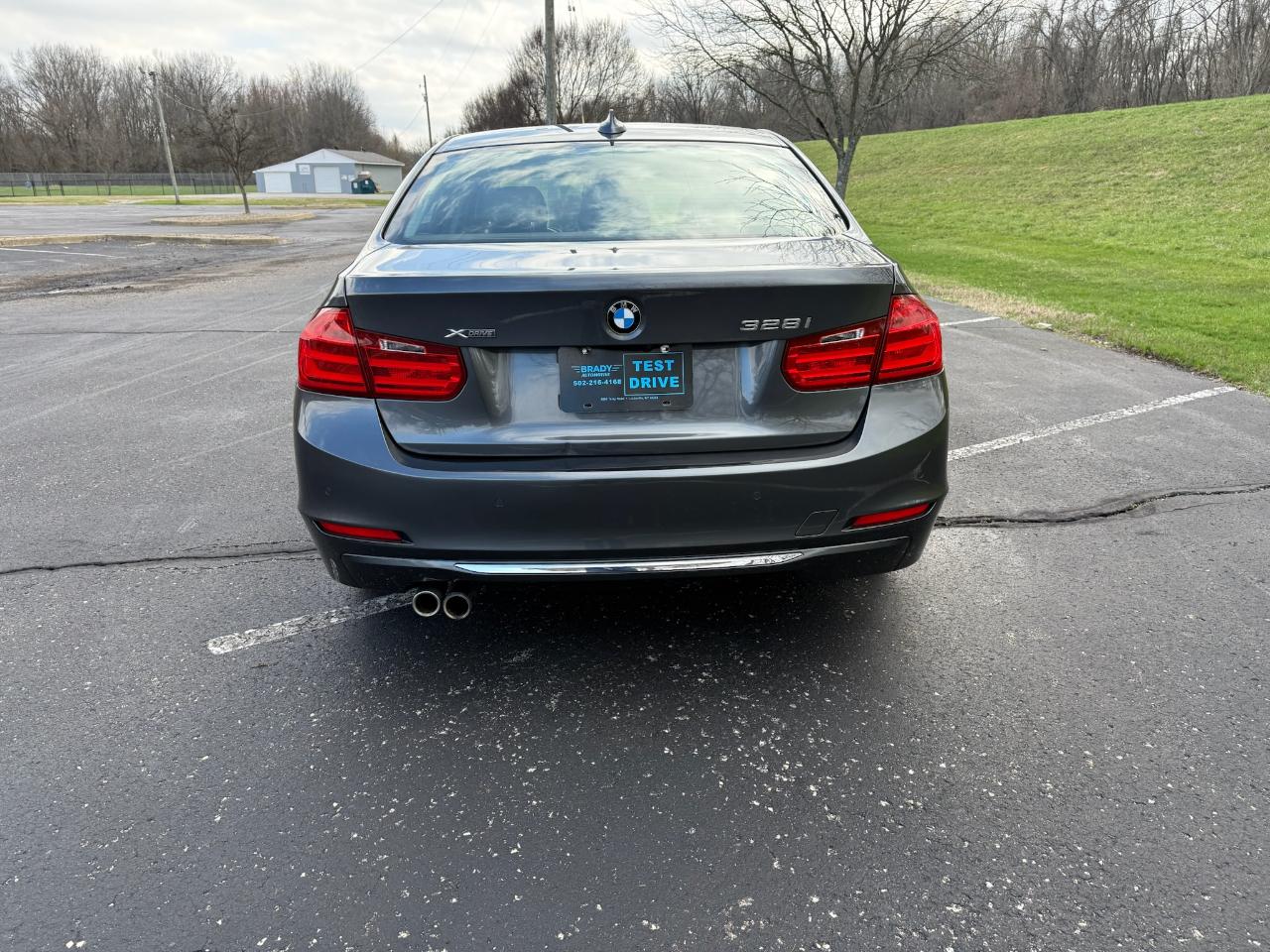 BMW 3-Series 328i xDrive Sedan 2013