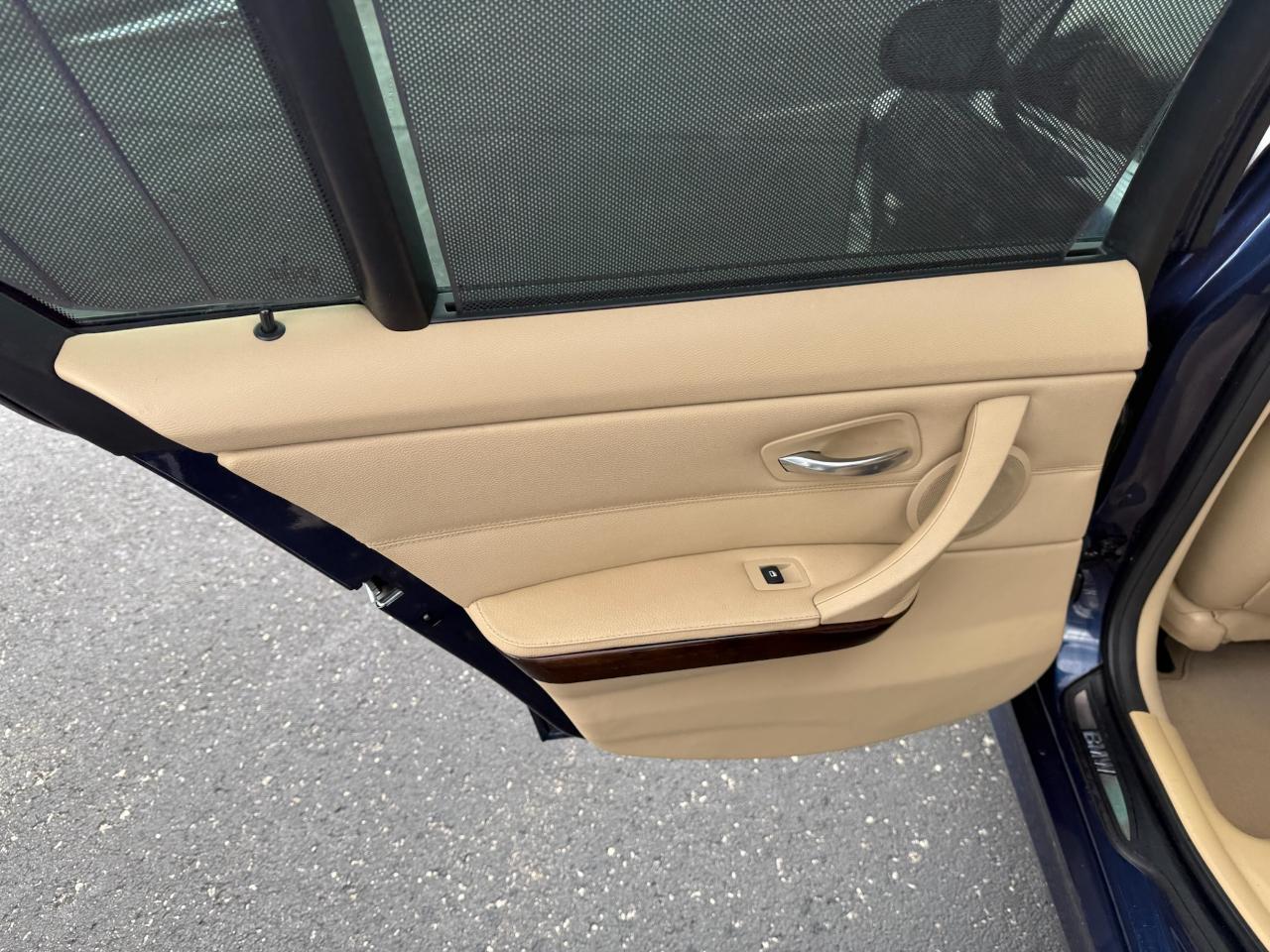 BMW 3-Series 328i xDrive SA 2011