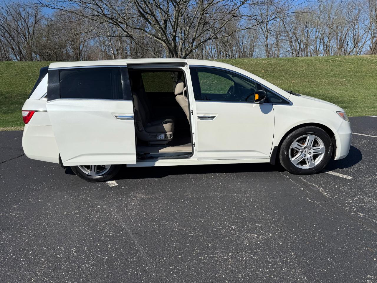 Honda Odyssey Touring 2013