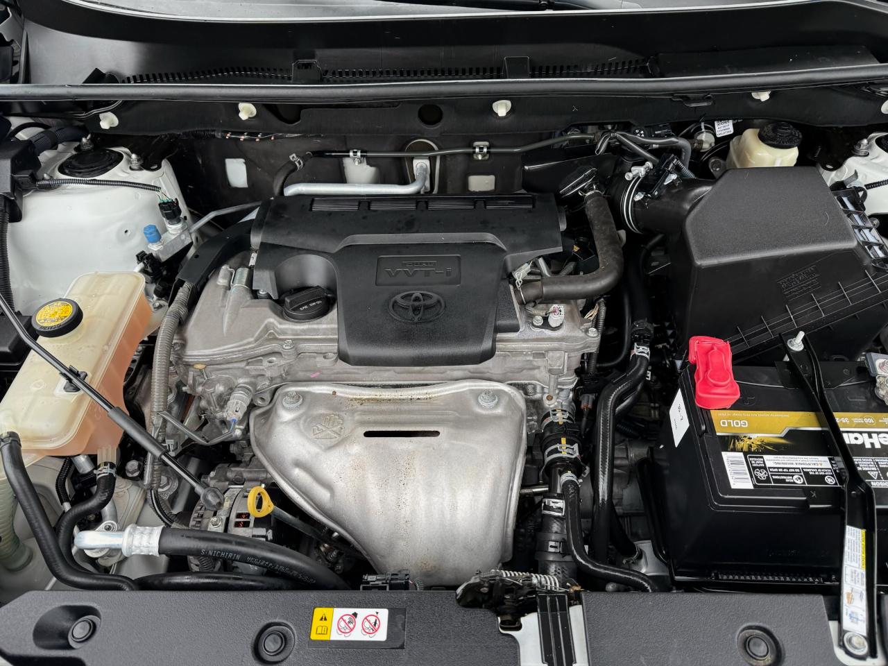 Toyota RAV4 XLE FWD 2014