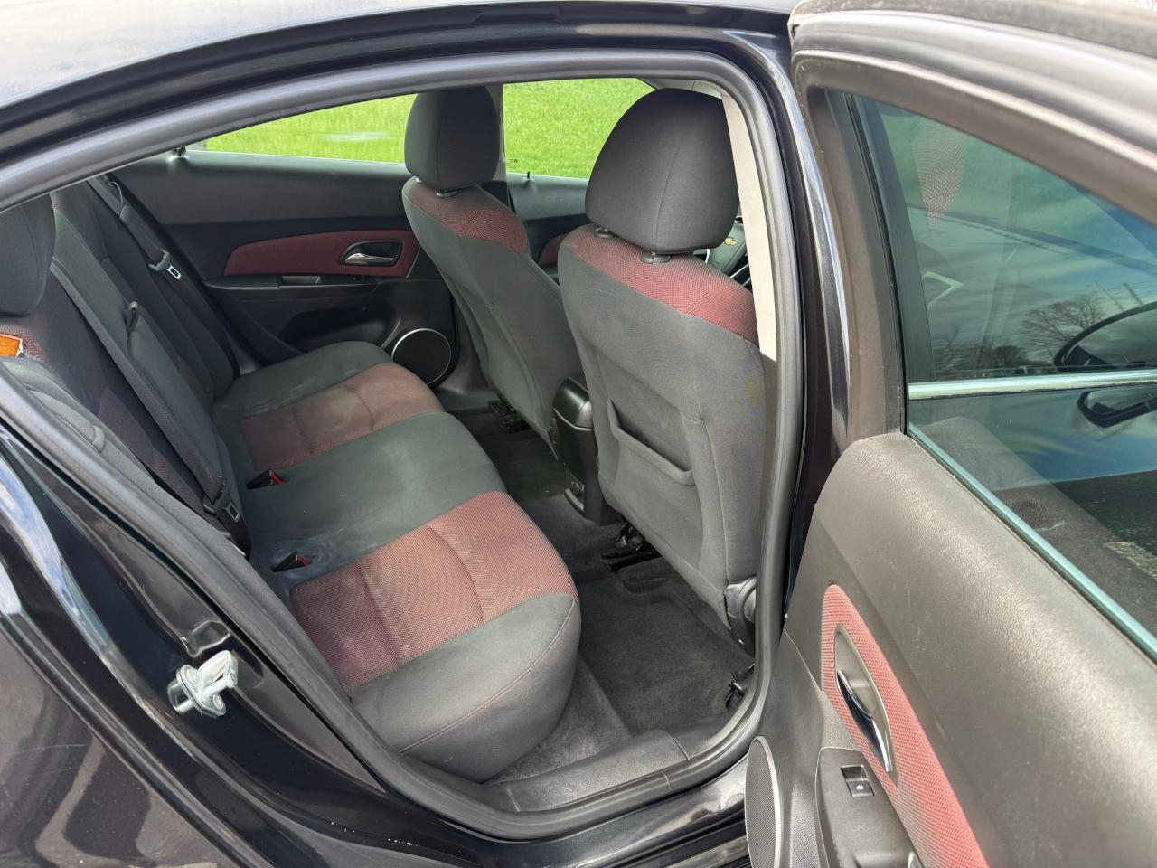 Chevrolet Cruze 1LT 2012