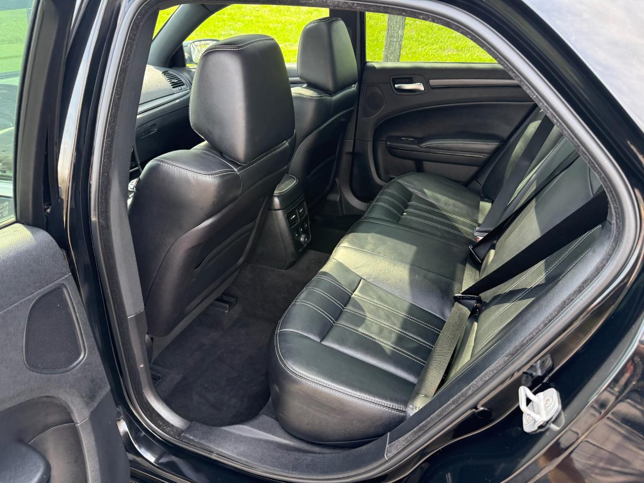 Chrysler 300 S V6 RWD 2012