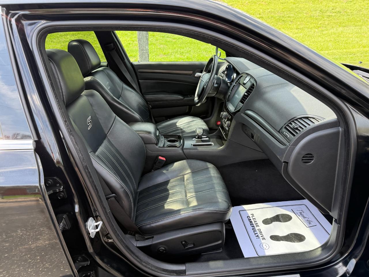 Chrysler 300 S V6 RWD 2012