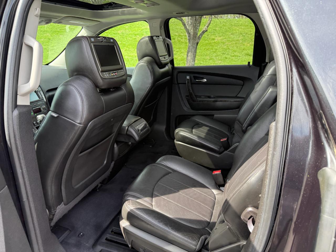 GMC Acadia Denali AWD 2011