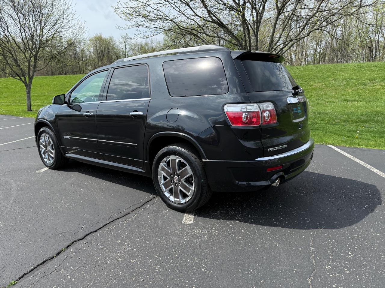 GMC Acadia Denali AWD 2011