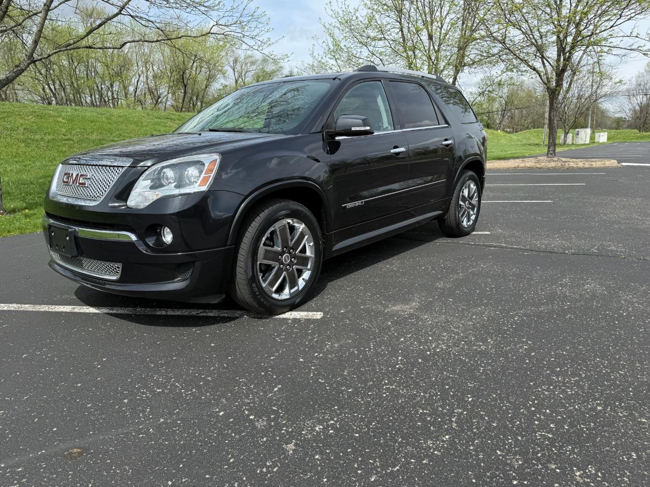 GMC Acadia Denali AWD 2011