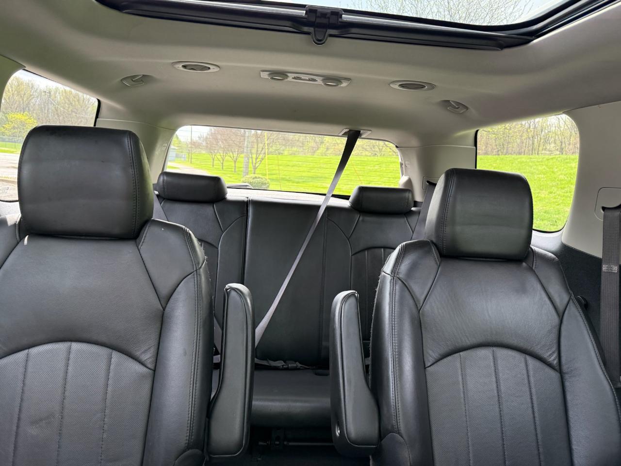 GMC Acadia Denali AWD 2011