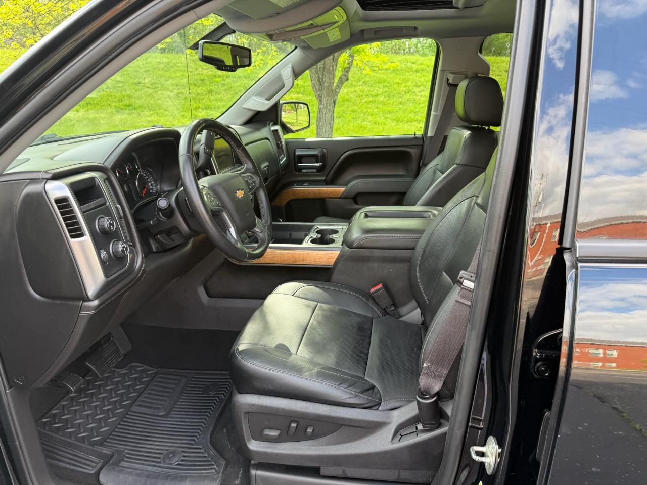 Chevrolet Silverado 1500 LTZ Crew Cab 4WD 2014