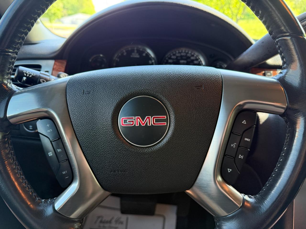 GMC Yukon XL SLT 4WD 2007