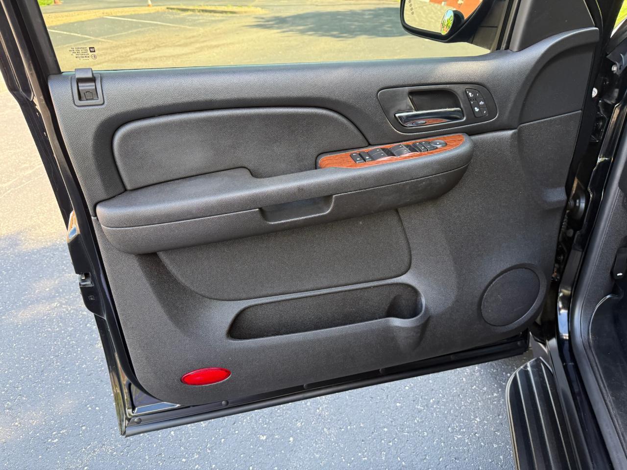 GMC Yukon XL SLT 4WD 2007